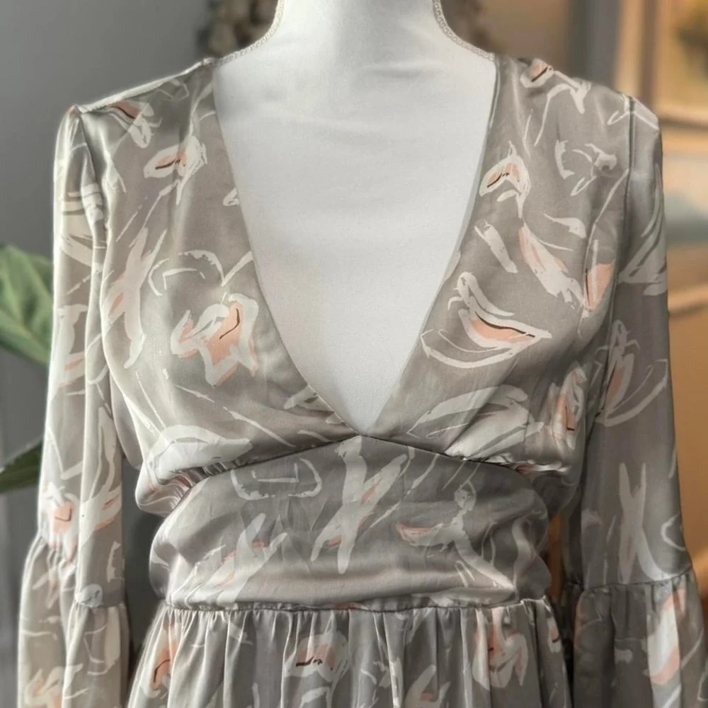 Floral Print‎ Long Sleeve Midi Dress Bell Sleeve V Neck Boho Subtle Boutique